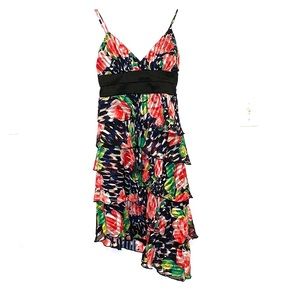 Flower dress, spaghetti strap, peekaboo back